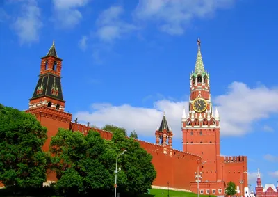 Патриарший дворец Московского кремля: экскурсии, экспозиции, точный адрес,  телефон