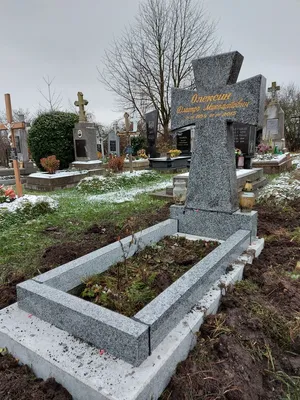 Казацкий крест из серого гранита на могилу: продаж, ціна та фото Від  "Український Граніт"