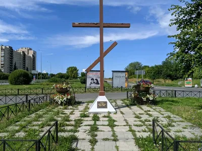 Резной православный крест из дерева 185х250х18 мм: продажа, цена в Полтаве.  кресты христианские от "Универсал" УТОГ" - 807852556