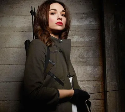 Crystal Reed Обои - Обои Пещера