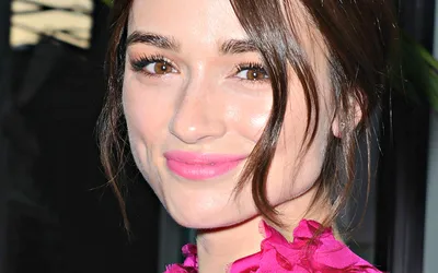 Crystal Reed - Crystal Reed Обои (34948517) - Fanpop