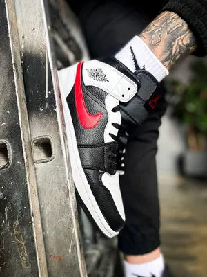 Купить Женские кроссовки Nike Air Jordan 1 Mid "Black Chile Red/White"  (черно-белые с красным) К2285 крутые кроссы, цена  грн —   (ID#1544815984)