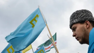 В Стамбуле развернули крымскотатарский флаг в поддержку деоккупации Крыма —  НикВести — Новости Николаева