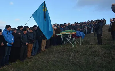 В центре Запорожья подняли крымскотатарский флаг – ФОТО | Перший Запорiзький