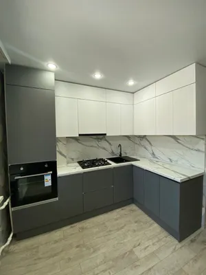 Кухонный гарнитур серый с белым фасады AGT - Олива мебель