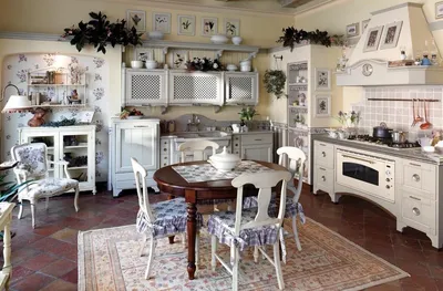 Кухонный гарнитур для маленькой кухни: виды, формы и фото