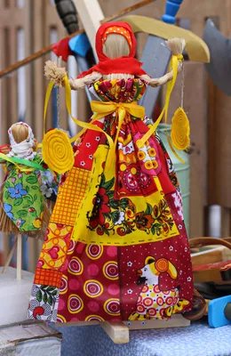 ДариКуклу. viber: 8-922-20-37-144. Кукла Масленица - пожалуй, единственная  кукла у которой есть лик, потому ч… | Тряпичные куклы, Детские поделки,  Весенние поделки