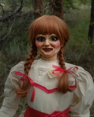 Фигурка кукла Аннабель Заклятие Annabelle Conjuring (диорама, сменные  головы, 18 см) - купить с доставкой по выгодным ценам в интернет-магазине  OZON (276759288)