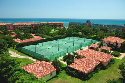 Лучшие курорты мира для настоящих и будущих звёзд большого тенниса