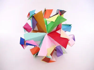 25 More Incredible Looking Origami Kusudamas