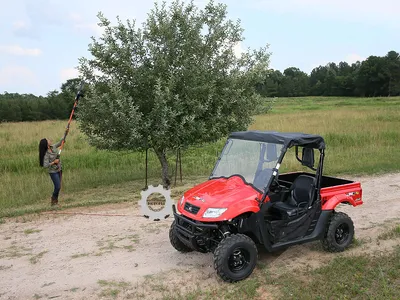 KYMCO UXV 500i G 2015 в работе - фото квадроциклов и мотовездеходов Kymco  2015 года