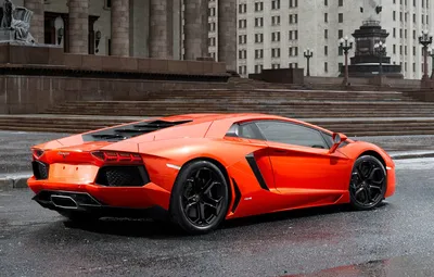 Обои здания, оранжевая, вид сзади, orange, ламборгини, авентадор,  lamborghini aventador lp700-4 картинки на рабочий стол, раздел lamborghini  - скачать