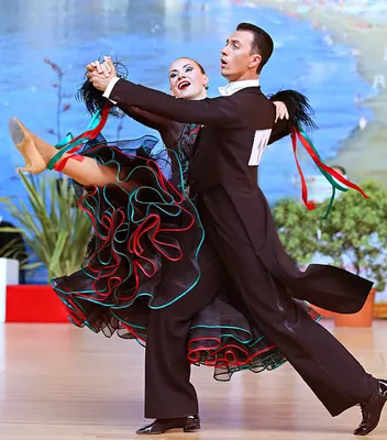 diamant_irk - ❇️Латиноамериканская программа… 📍Латиноамериканские танцы —  общее название бальных и народных танцев, сформировавшихся на территории  Латинской Америки. Подобно тому как сама Латинская Америка появилась в  результате испано-португальской ...