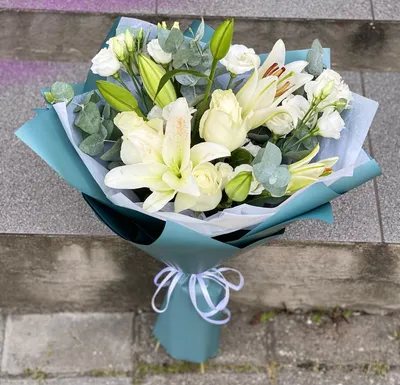Букет цветов из Лилии с бесплатной доставкой на дом из «ВкусВилл» | Пенза