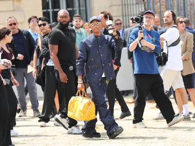 Beyoncé and Zendaya Have an Ultra Glam Moment in the Front Row at the Louis  Vuitton Show