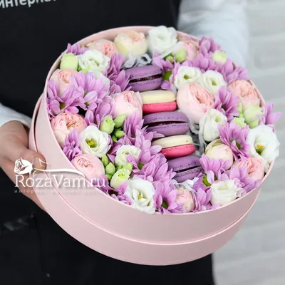 Купить Макаруны и Цветы в Екатеринбурге с доставкой круглосуточно | Pink  Flower