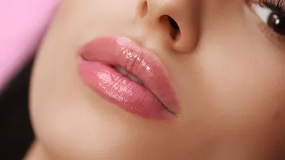 Красивый макияж губ с блеском | Бесплатно Фото