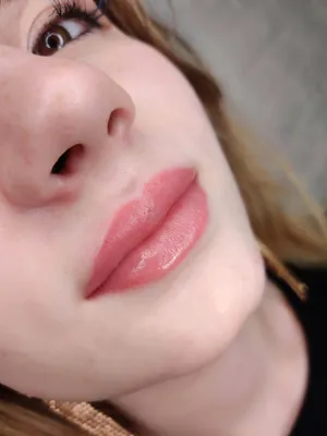 Перманентный макияж губ – цена услуги в салоне Ultra в Москве