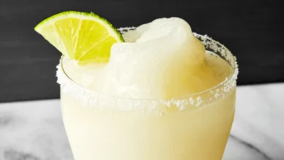 Low-Sugar Margarita With Orange Extract Recipe