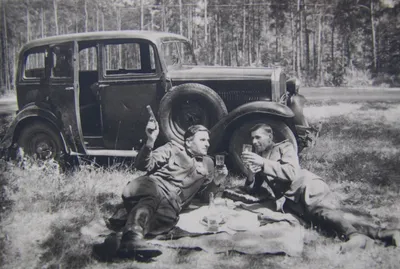 Полицейские машины эры СССР ретро на дисплее Редакционное Фотография -  изображение насчитывающей ретро, антиквариаты: 69879772