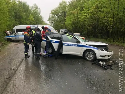 На Кумысной поляне столкнулись машина ДПС и автобус. Есть пострадавшие |  Новости Саратова и области — Информационное агентство "Взгляд-инфо"