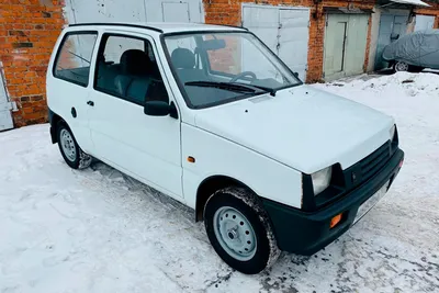 Сравнение Lada (ВАЗ) 1111 Ока и ЗАЗ 968 по характеристикам, стоимости  покупки и обслуживания. Что лучше - Лада Ока или ЗАЗ 968