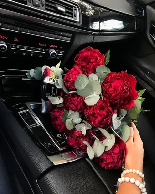 Красивые цветы в машине - 79 фото