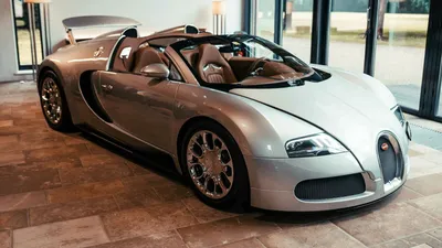 С молотка уйдёт идеально сохранившийся Bugatti Veyron с мизерным пробегом -  читайте в разделе Новости в Журнале Авто.ру