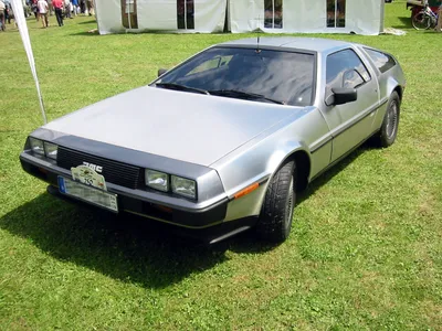 Представлен 1000-сильный современный DeLorean DMC-12 из «Назад в будущее»