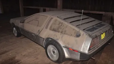 Автомобили мира похожие на DeLorean DMC-12 - DeLorean DMC-12 -