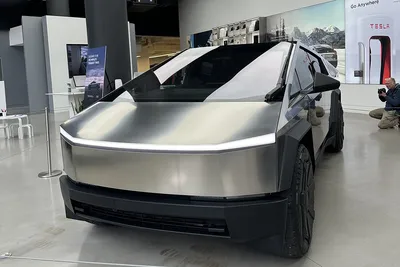 Невероятно живучая машина — Tesla Model 3 [фото и видео]