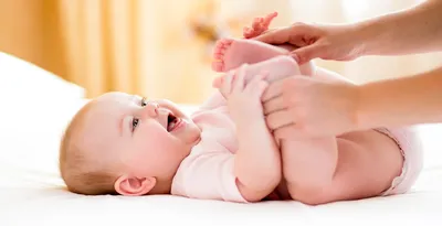 Развитие ребенка по месяцам до года — особенности и этапы.