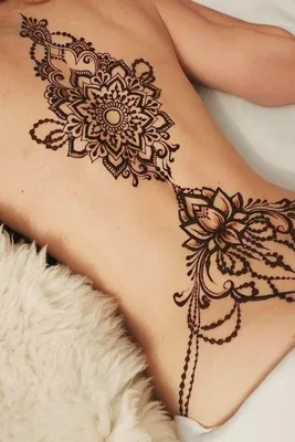 Мехенди на спине | Spine tattoos for women, Pattern tattoo, Feminine tattoos