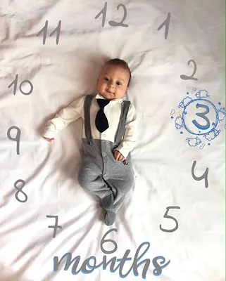 3 месяца | Ежемесячные младенческие фото, Новорожденный младенец,  Фотографии маленького мальчика