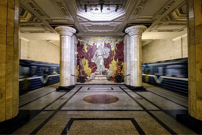 The Metro (Subway, Underground) in Saint Petersburg - YouTube