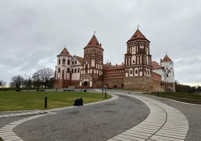 Парк Диприз усадьба Литовка и Мирский замок / Автобусные туры - Fresh Lime  Tour