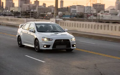 2014 Mitsubishi Lancer Evolution MR Review Editor's Review | Car Reviews |  Auto123