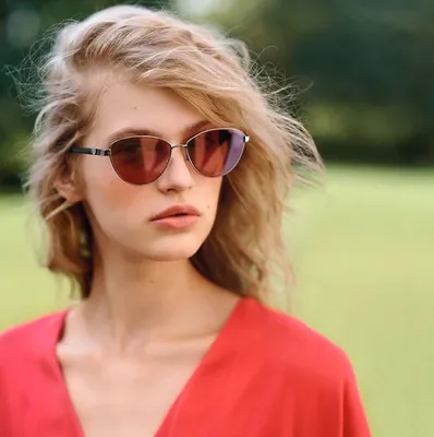 Модные солнцезащитные женские очки