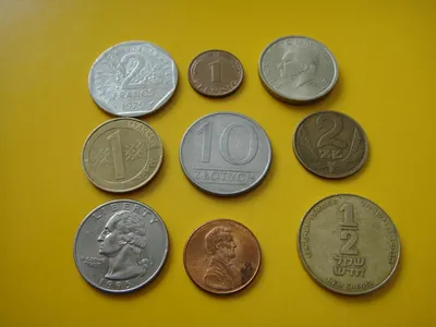 Монеты из разных стран, копейки, железные деньги, металлические деньги: 50  грн. - Коллекционирование Украинка на Olx