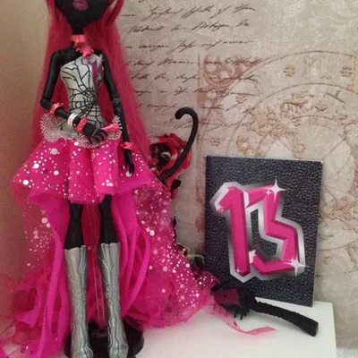 Кукла Monster High Кэтти Нуар - базовая – купить в Железнодорожном, цена  800 руб., продано  – Игрушки и игры