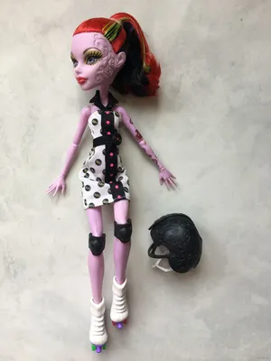 Кукла Monster High Монстрические мутации Оперетта CBP37: купить, цена,  описание — Детские куклы | 