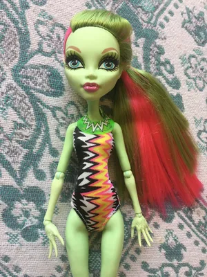 Кукла MONSTER HIGH В купальнике - Венера МакФлайтрап « Каталог «