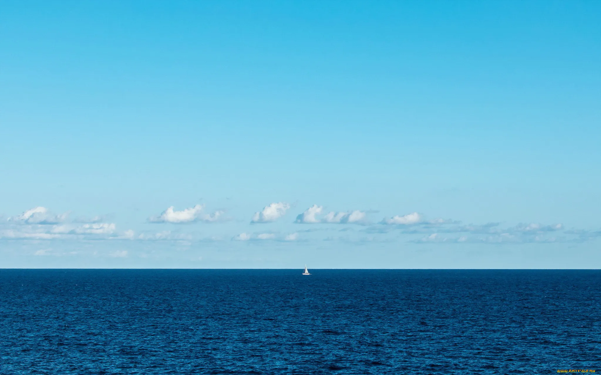 Blue coast. Море Горизонт. Море и небо. Море небо Горизонт. Море Горизонт чистый.