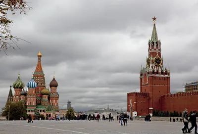 Москва, красная площадь» — создано в Шедевруме