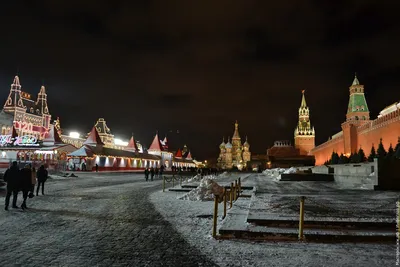 Зима Москва ночи в снеге Улица Nikolskaya украшенная для Стоковое Фото -  изображение насчитывающей фе, прописно: 130421752