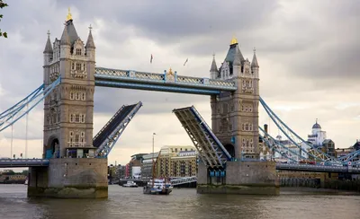 A Guide to the Bridges of London | City Cruises