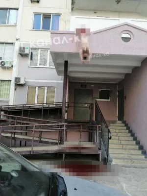 Новороссийск | В Новороссийске мужчина выпал из окна на козырек подъезда -  БезФормата