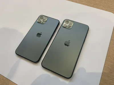 11 Pro Midnight Green to 14 Pro Space Black : r/iphone