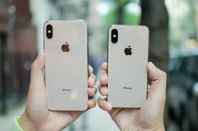 iPhone Xs and iPhone Xs Max bring the best and biggest displays to iPhone -  Apple