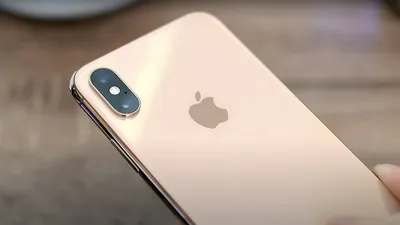 iPhone 11 Pro Max vs iPhone XS Max | Camera Shootout - Moment